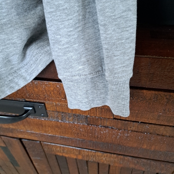 Holiday Gnome Sweatshirt Grey Fleece Lined Women's Small Cozy Festive Crew - Picture 9 of 13